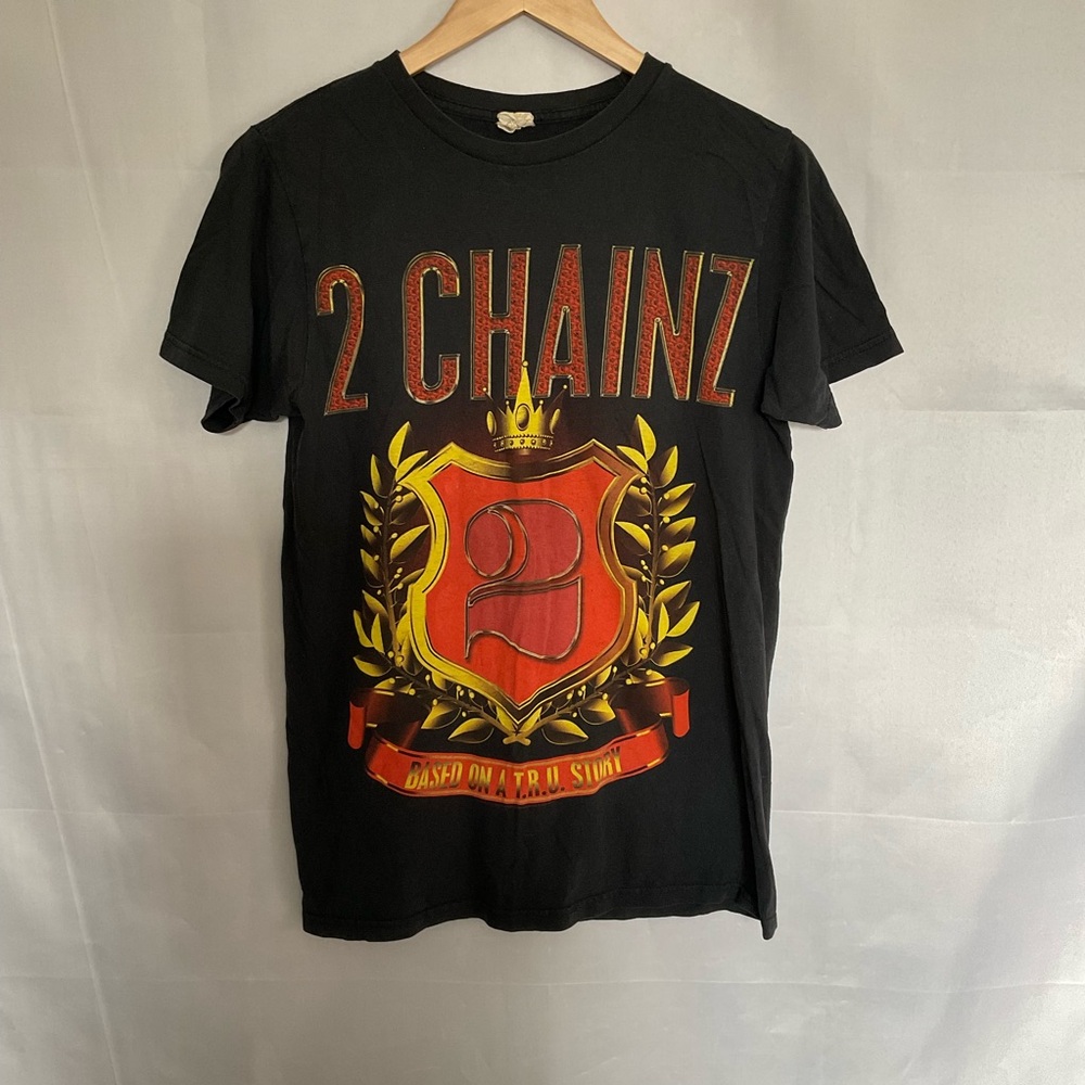 2 Chainz Based on a T.R.U. Story Graphic Tee
